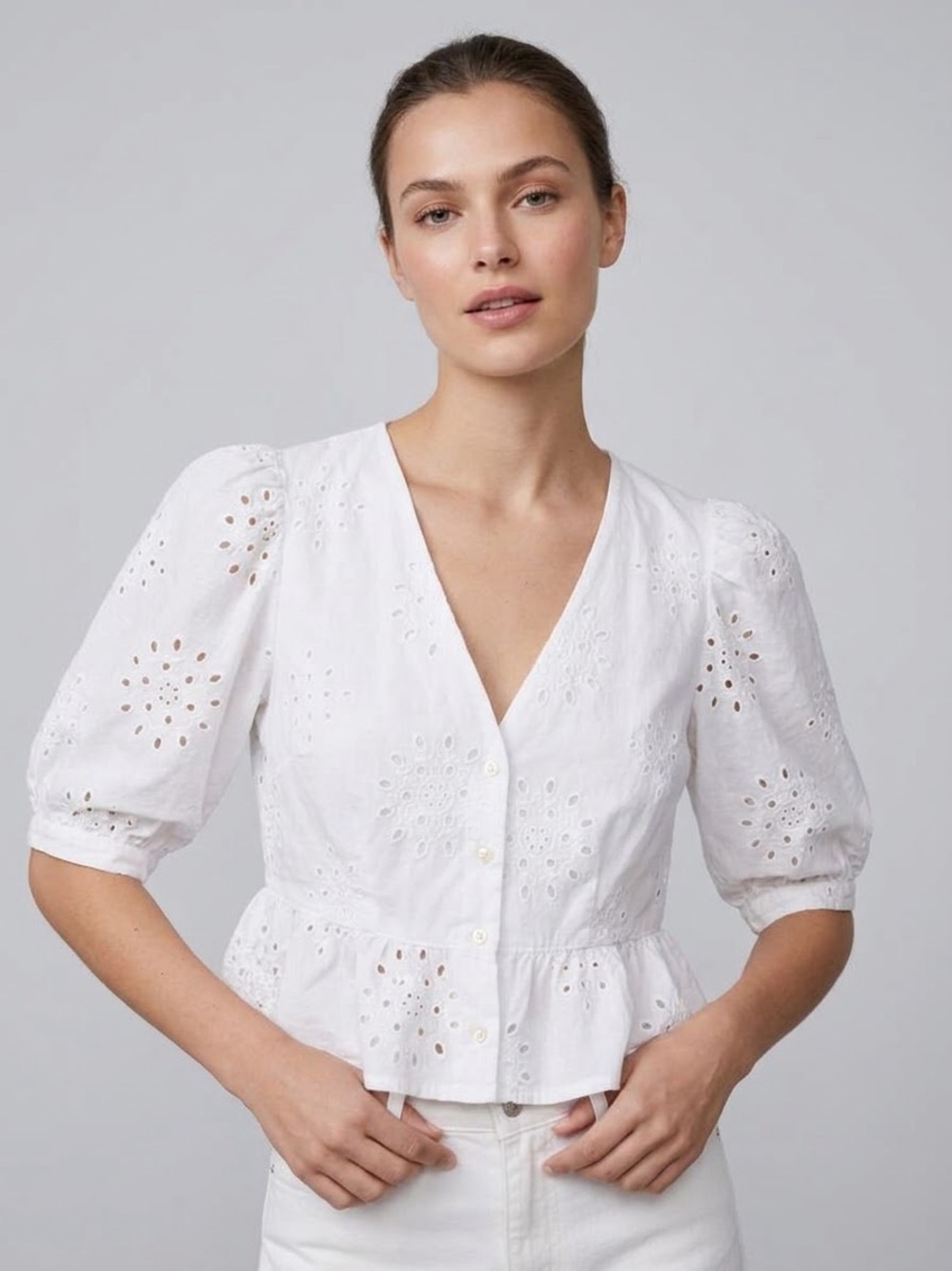 Zara White Eyelet Peplum V-Neck Blouse